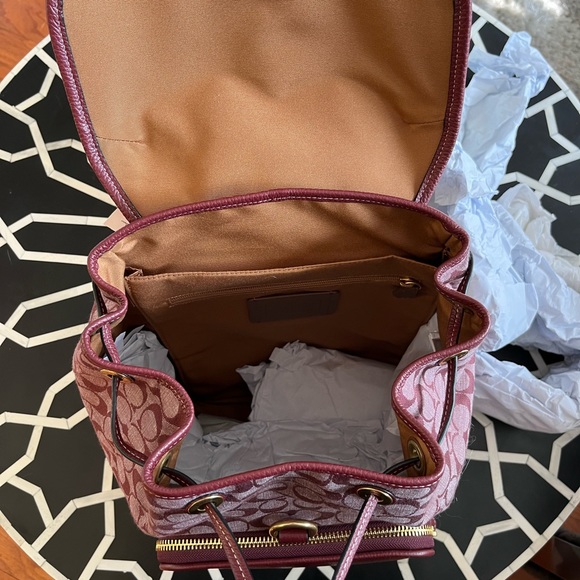 Coach Wine Sullivan Backpack In Signature Chambray - Picture 13 of 17